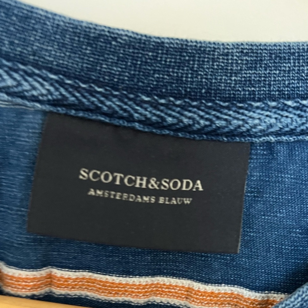 Scotch & Soda Vintage Inspired One Pocket Tee - Picture 5 of 8